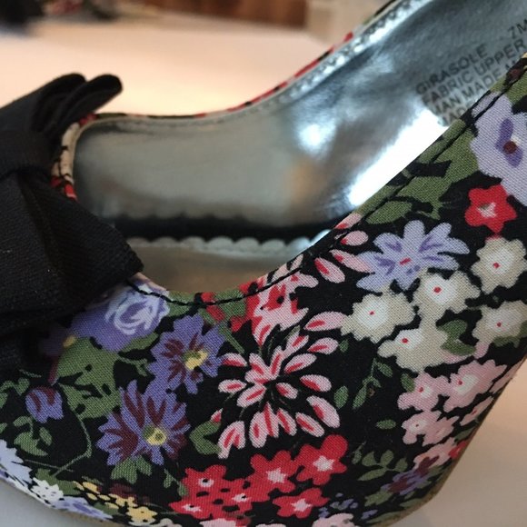 Rampage Multi-colored with Black Bows Heels - Picture 4 of 6